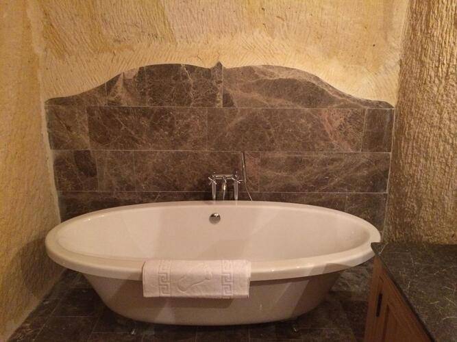 Acropolis Cave Suite