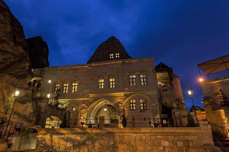 Mithra Cave Hotel