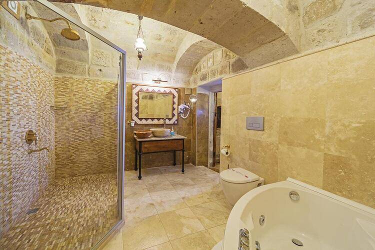 Mithra Cave Hotel