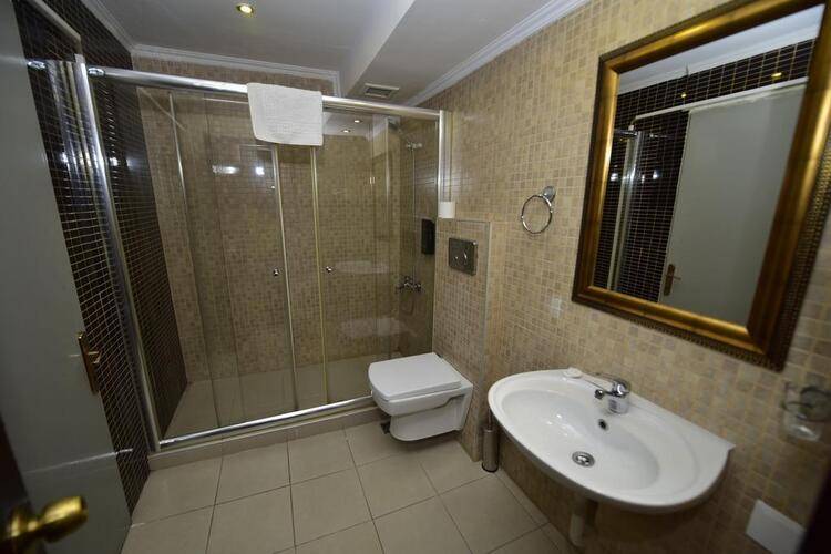 Topkapi Hotel