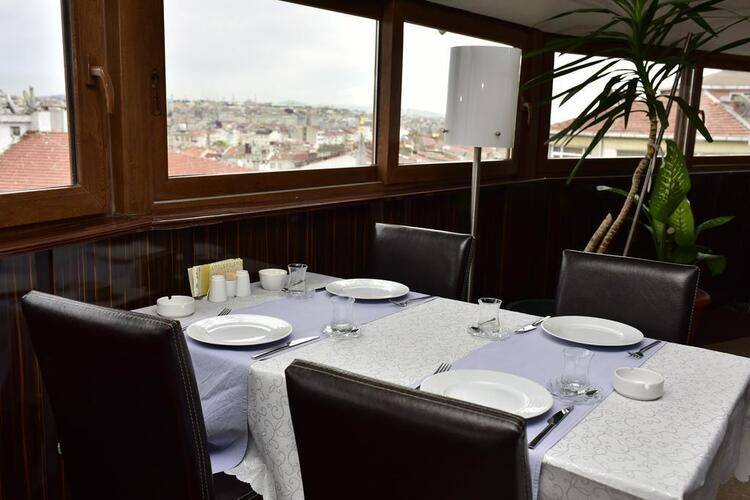 Topkapi Hotel