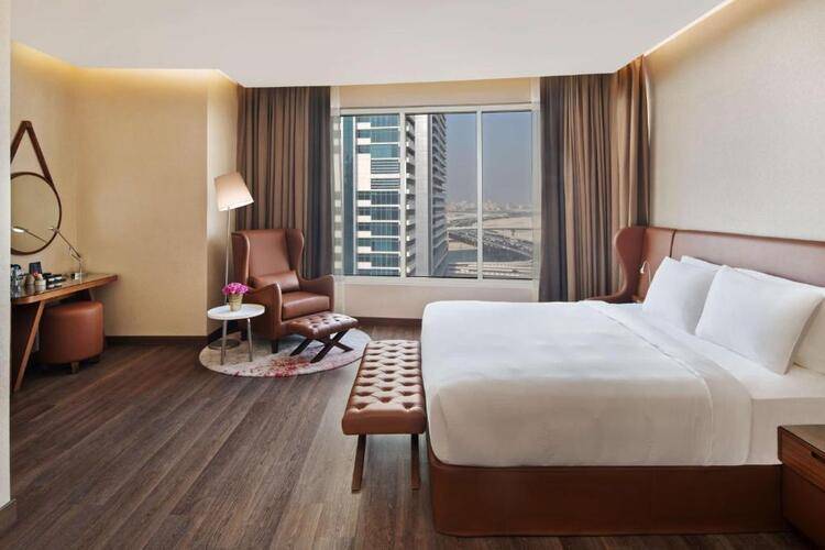 Radisson Blu Dubai Canal View
