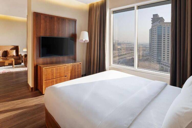 Radisson Blu Dubai Canal View