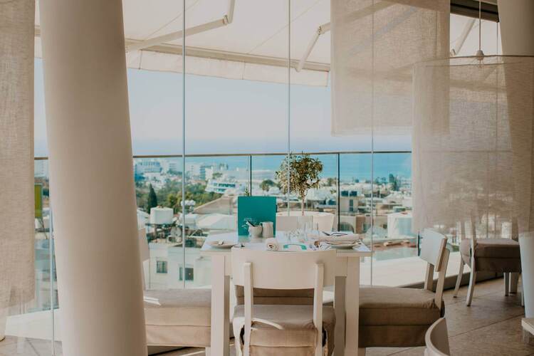 Napa Suites (Adults Only 18+)