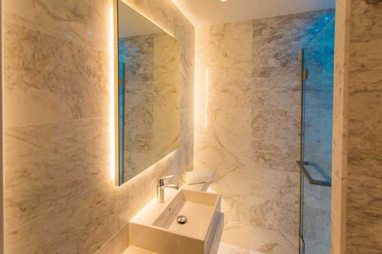 Napa Suites (Adults Only 18+)