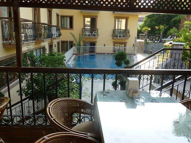 Orange Garden Hotel And Aparts