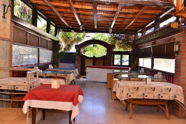 Orange Garden Hotel And Aparts