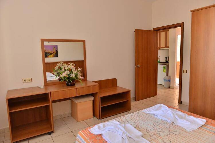 Orange Garden Hotel And Aparts