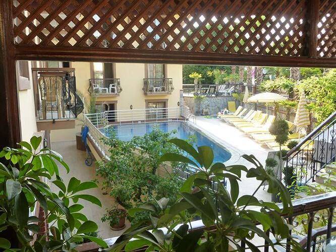 Orange Garden Hotel And Aparts