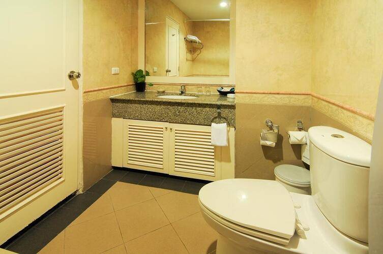Admiral Suites Sukhumvit