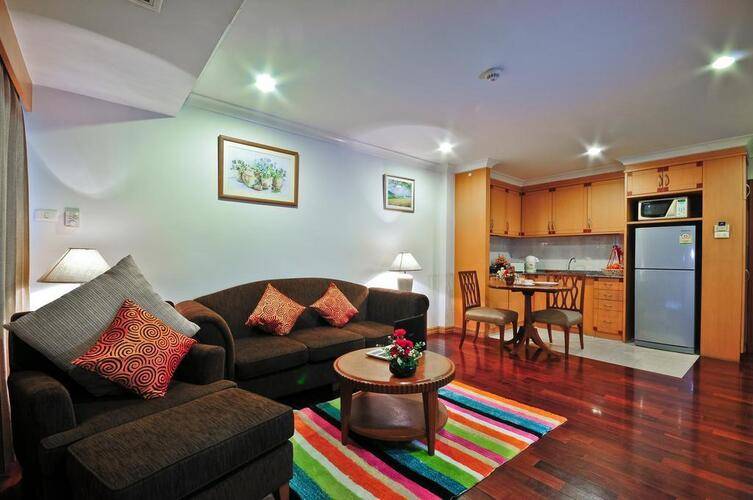 Admiral Suites Sukhumvit
