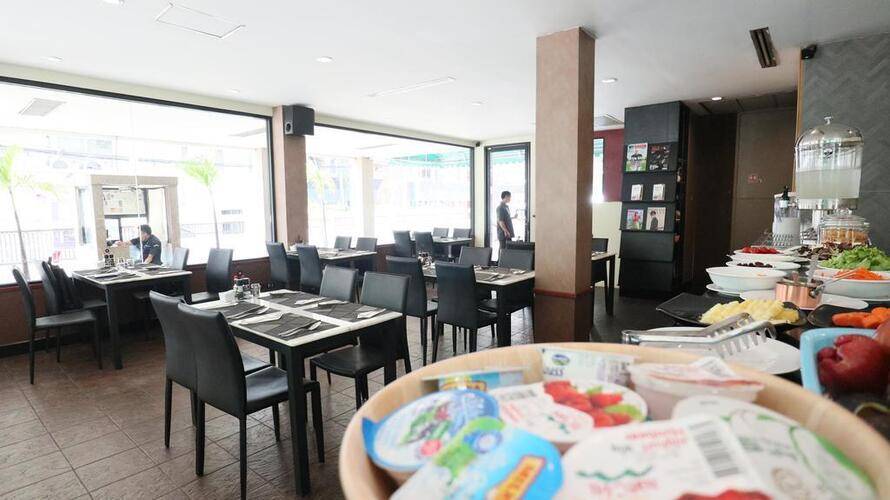 Admiral Suites Sukhumvit