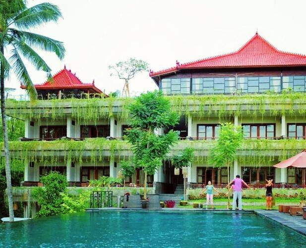 Artini Resort