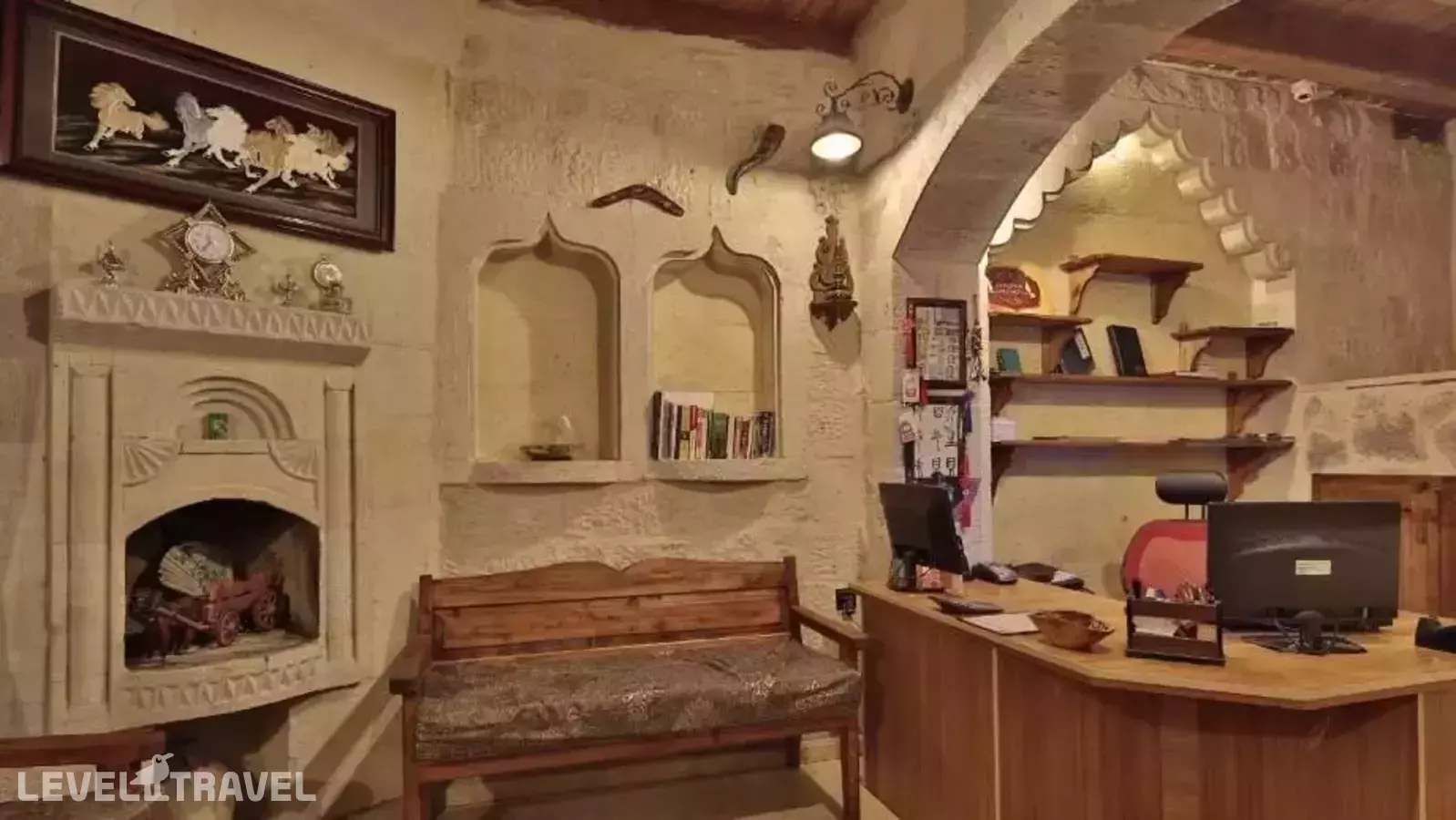 Explorer Cave Hotel Boutique