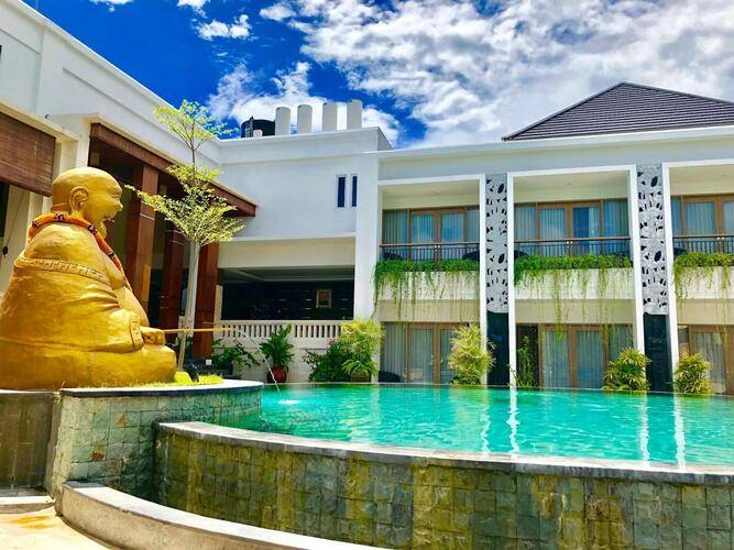 Tony's Villas