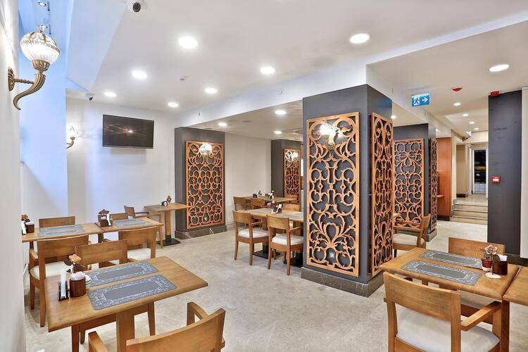 Anthemis Hotel