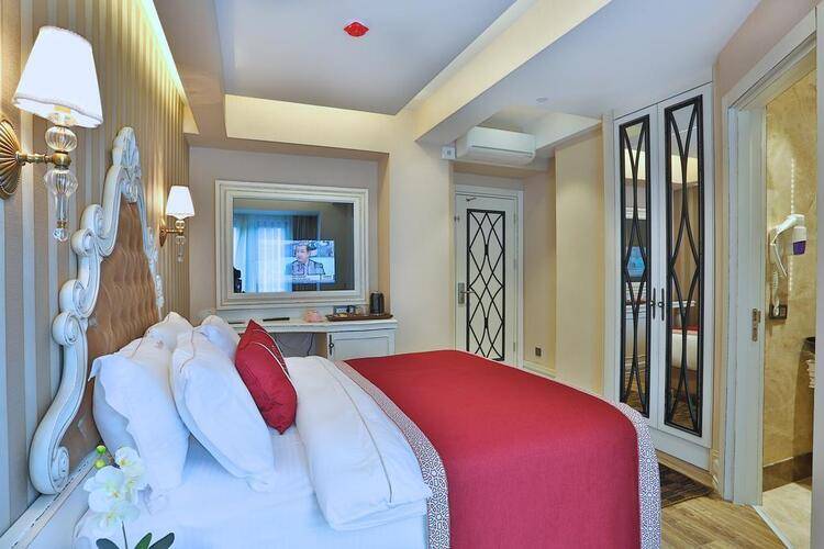 Anthemis Hotel