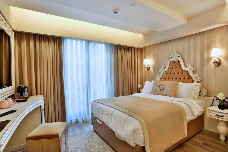 Anthemis Hotel