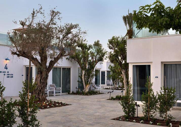 Milos Hotel Dead Sea