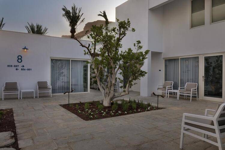 Milos Hotel Dead Sea