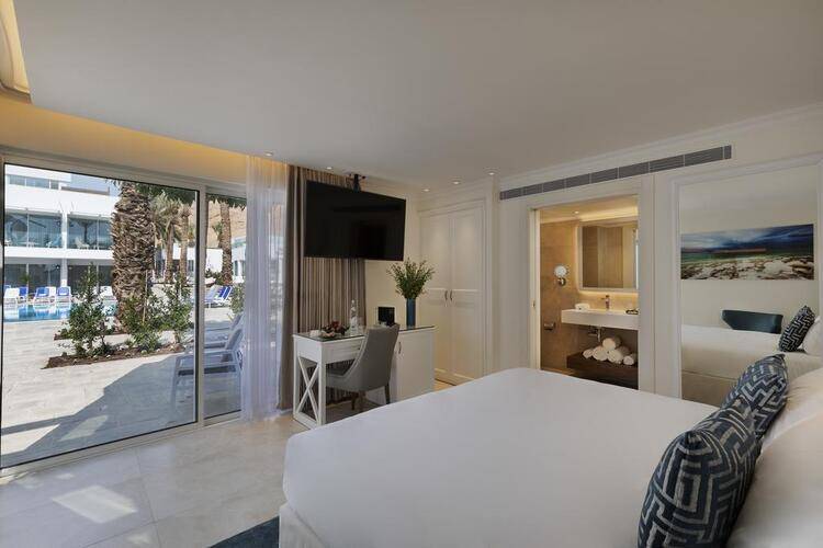 Milos Hotel Dead Sea