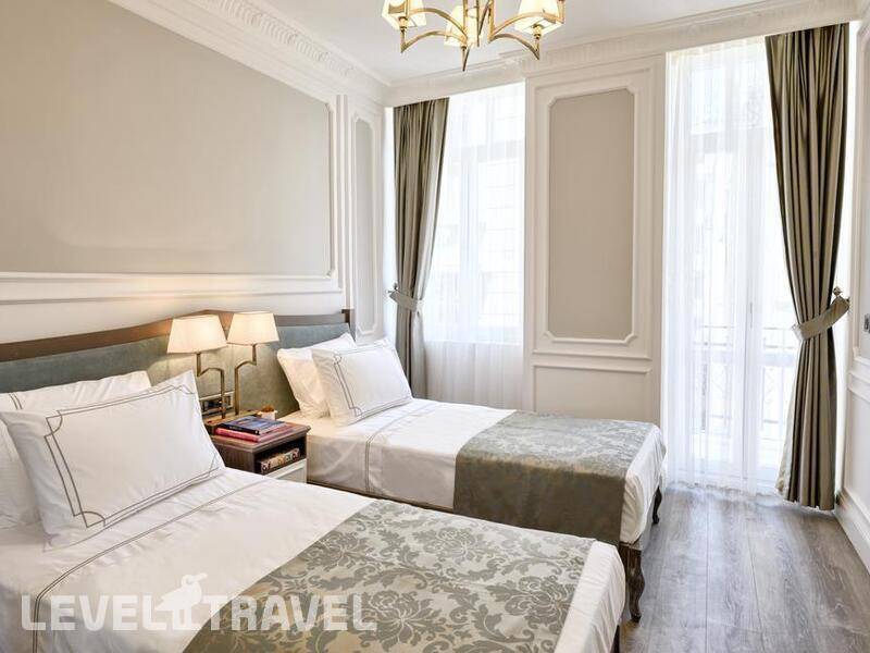 Фотография Mirrors Hotel Фотография Mirrors Hotel