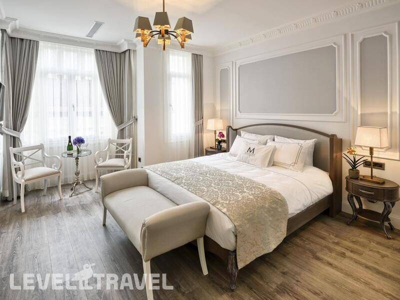 Фотография Mirrors Hotel Фотография Mirrors Hotel