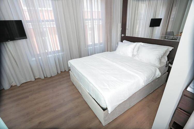 Ferman Pera Hotel