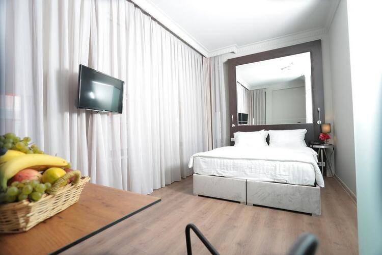Ferman Pera Hotel
