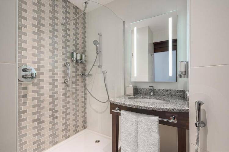 Hampton By Hilton Al Barsha