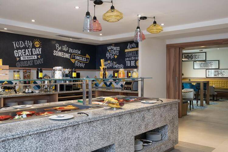 Hampton By Hilton Al Barsha