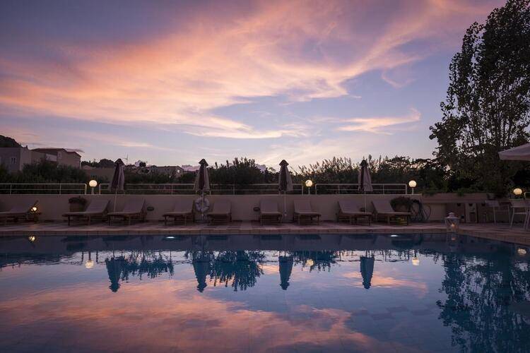 Oscar Suites & Village