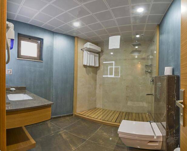 Bisetun Hotel
