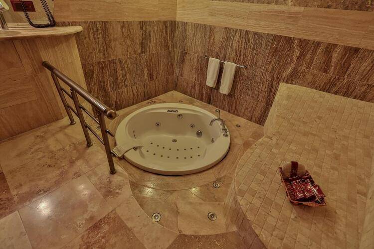 Mdc Cave Hotel Boutique