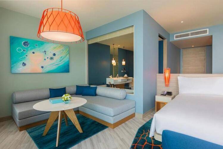 Holiday Inn Vana Nava Hua Hin