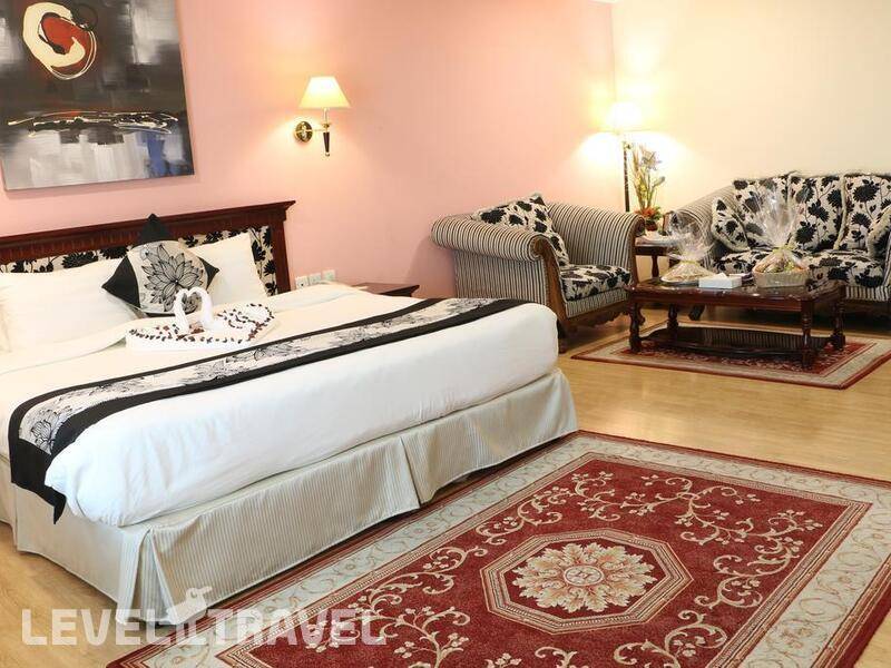 Фотография Pars International Hotel