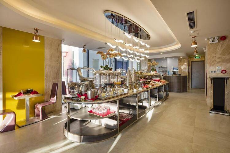 V Hotel Nha Trang