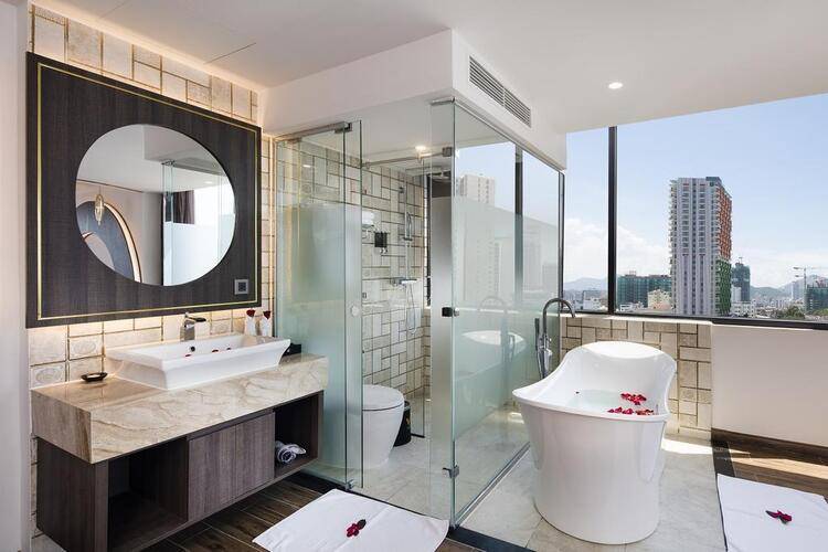V Hotel Nha Trang