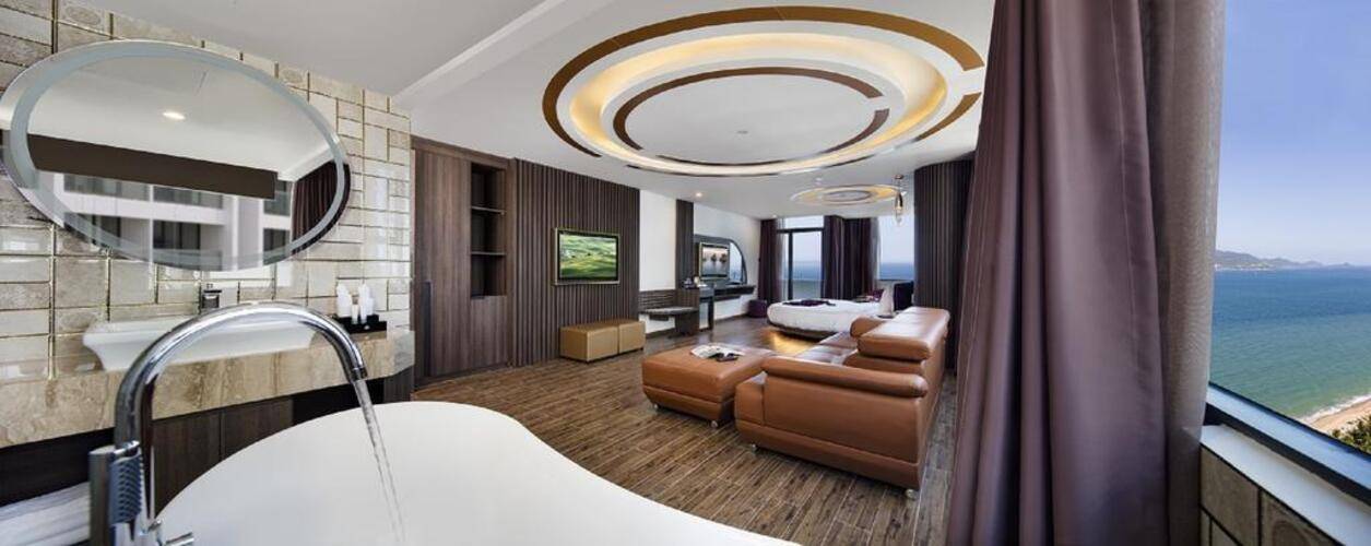 V Hotel Nha Trang