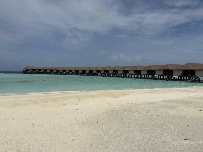 Cinnamon Velifushi Maldives