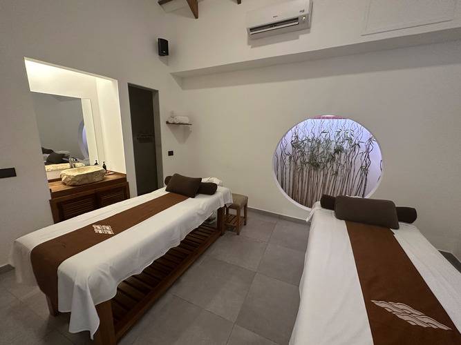 Cinnamon Velifushi Maldives