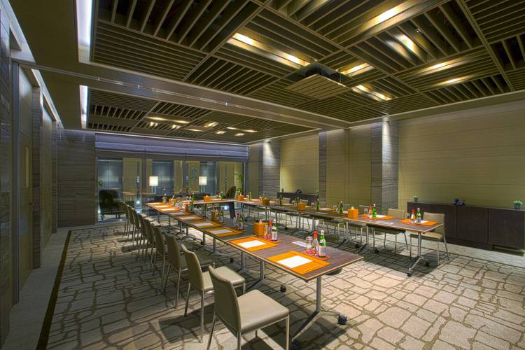 Grayton Hotel Dubai