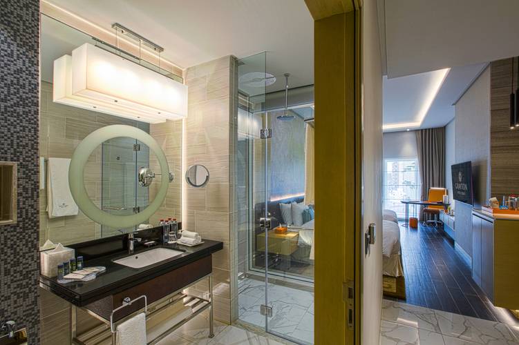 Grayton Hotel Dubai