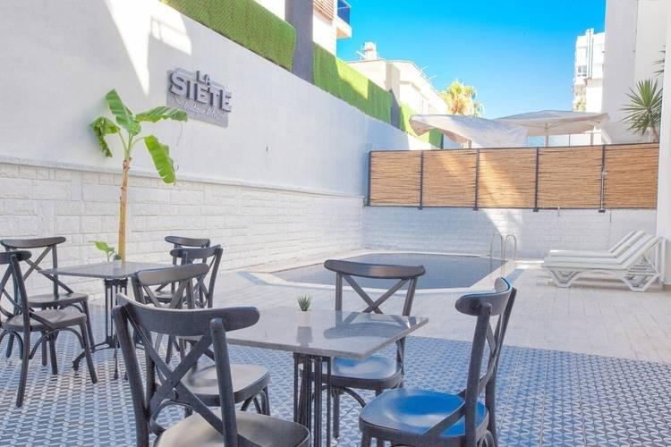 La Siete Hotel