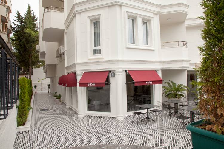 La Siete Hotel