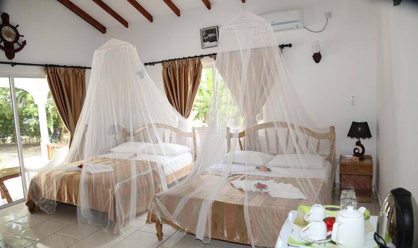 Villa Veuve Guest House