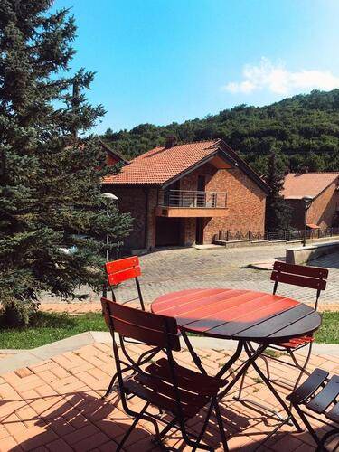 Teghenis Resort