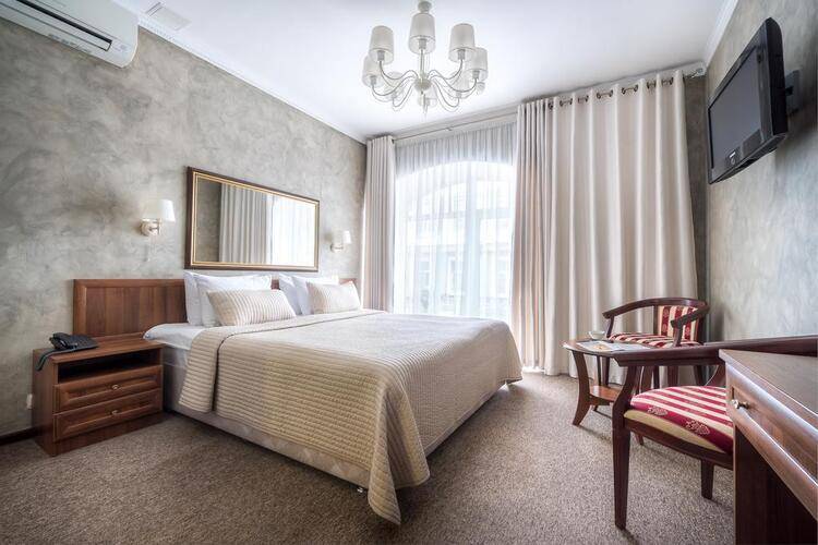 Anabel Hotel