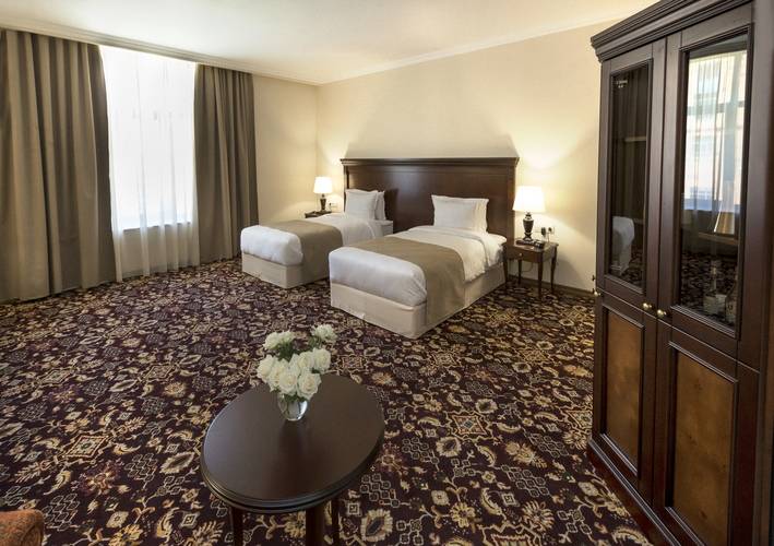 Ani Grand Hotel
