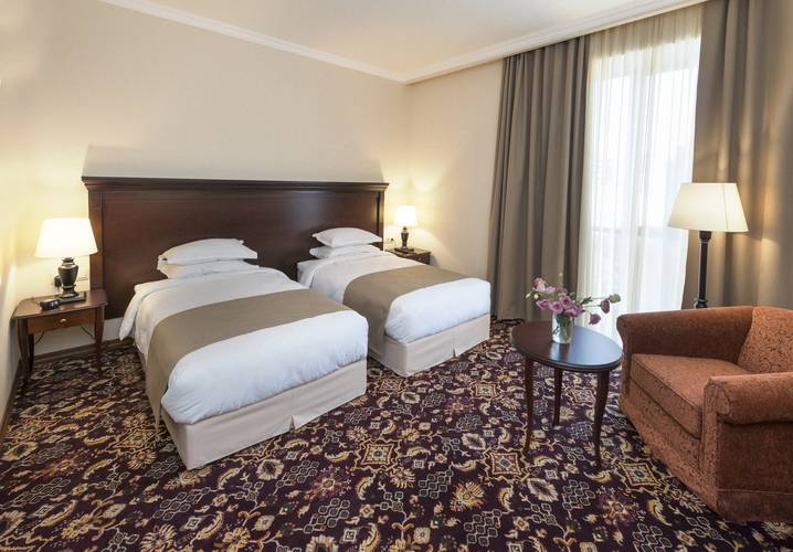 Ani Grand Hotel